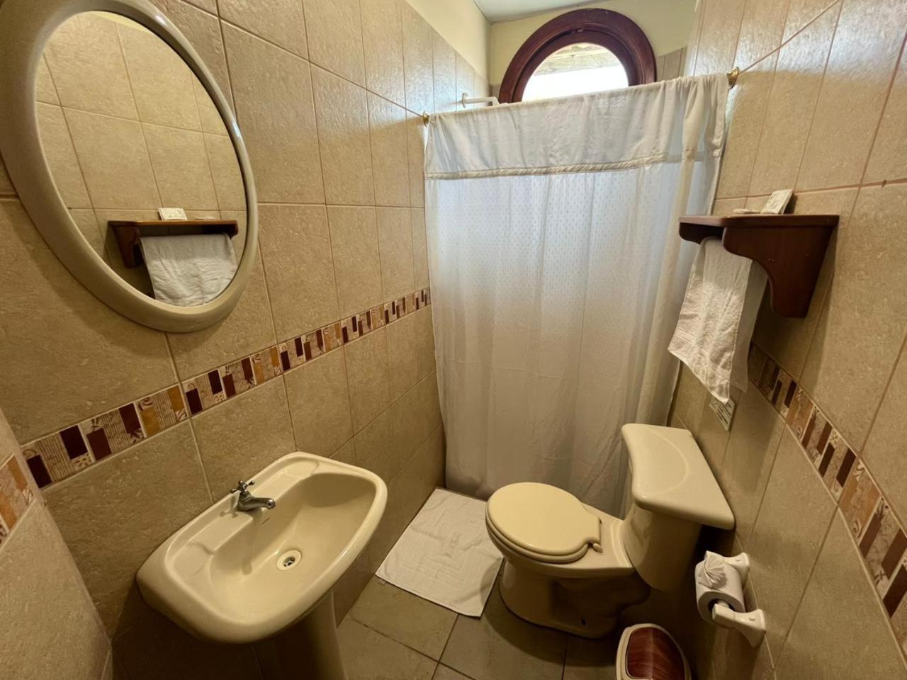 Hostal Neptuno - Poseidon Puerto Villamil Eksteriør billede