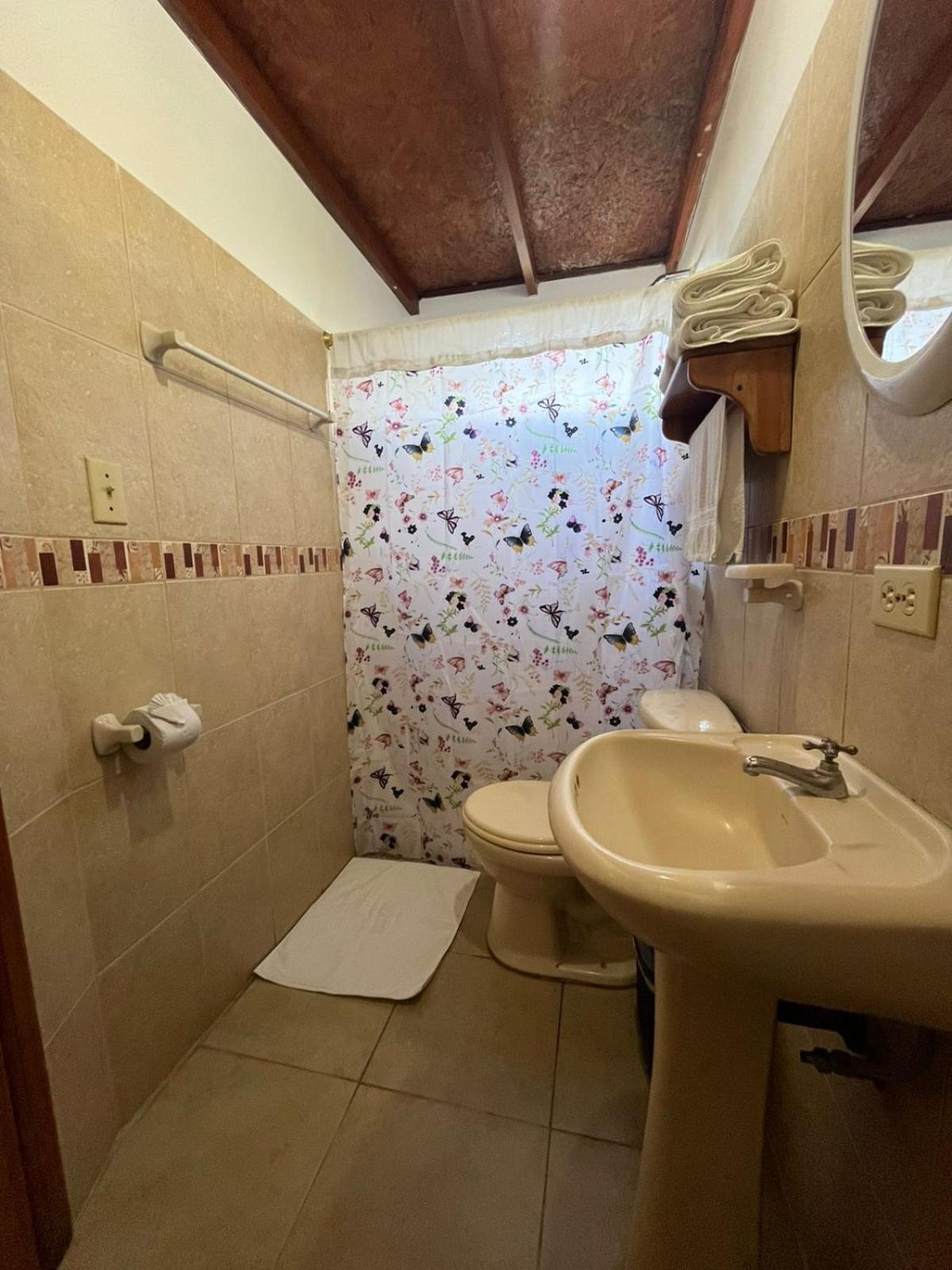 Hostal Neptuno - Poseidon Puerto Villamil Eksteriør billede